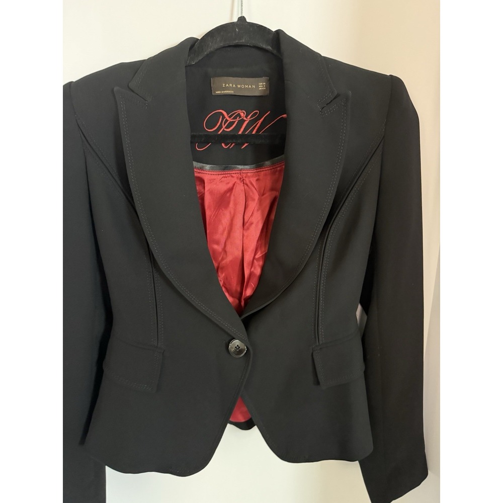 Zara Woman Black Blazer Jacket Size 4 Long Sleeve Button Lined ,Collared Fitted